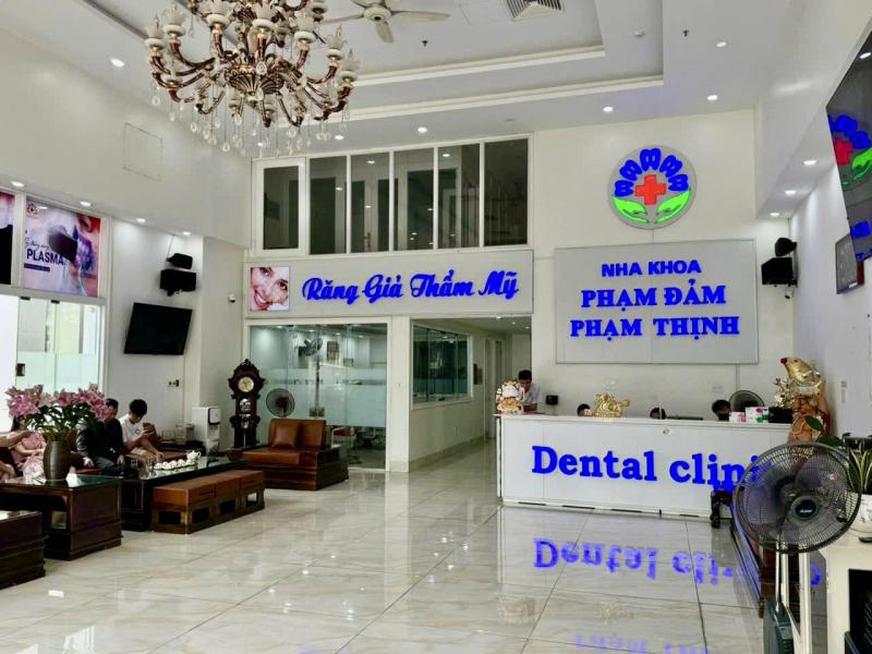 Nha khoa Phạm Đảm
