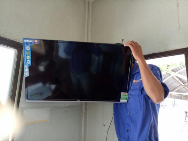Hệ thống điện tử HT luôn mong muốn được phục vụ vấn đề của khách hàng về mua bán và sửa chữa tivi đến khách hàng gần xa.
