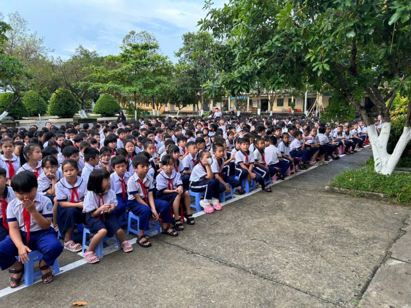 Trường Tiểu học Dương Đông 3